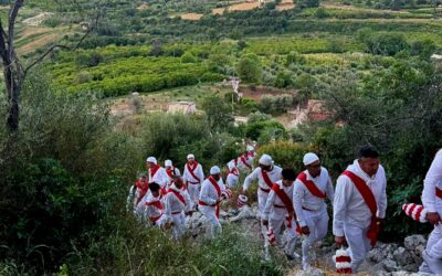 Stanotte il pellegrinaggio dei “Nudi” da Solarino a Melilli