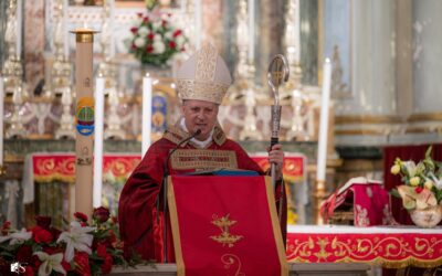 Pontificale a Melilli. Le parole di Mons. Lomanto sulla radicalità cristiana