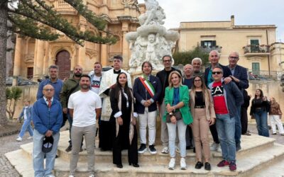 Noto – Restituiti alla città la fontana d’Ercole e il giardino di piazza XVI Maggio