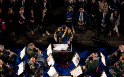 Noto – La Banda della Guardia di Finanza protagonista della 47ª Infiorata