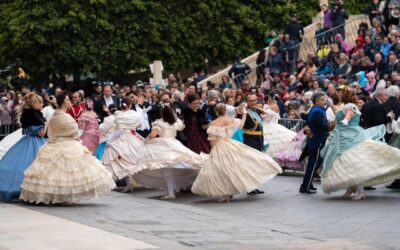 Infiorata | Noto torna nel Settecento. Oggi pomeriggio sfila il suggestivo Corteo Barocco