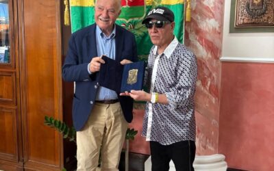 Salvo “Zabo” Ruiz celebra 50 anni di radio. Il Comune di Priolo omaggia il recordman amato dal pubblico locale