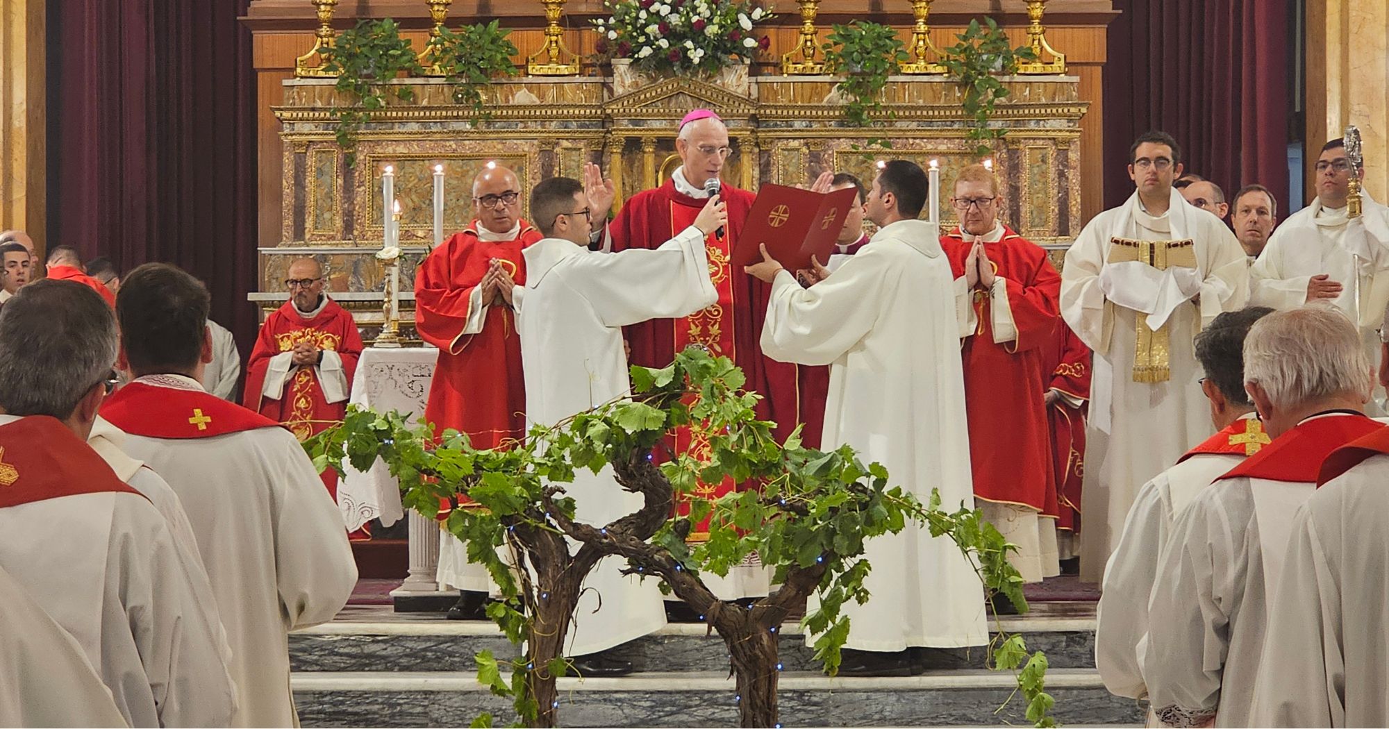 Facebook_Veglia di Pentecoste 2026 Santa Venerina (6)
