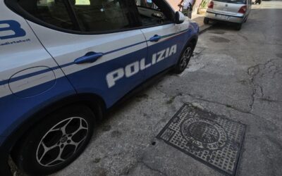 YouPol porta alla scoperta di una casa-dormitorio. Dieci stranieri trovati in via Isonzo