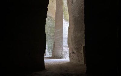 Scendi nella storia. Alla scoperta della Pirrera di Sant’Antonio, la cava del barocco