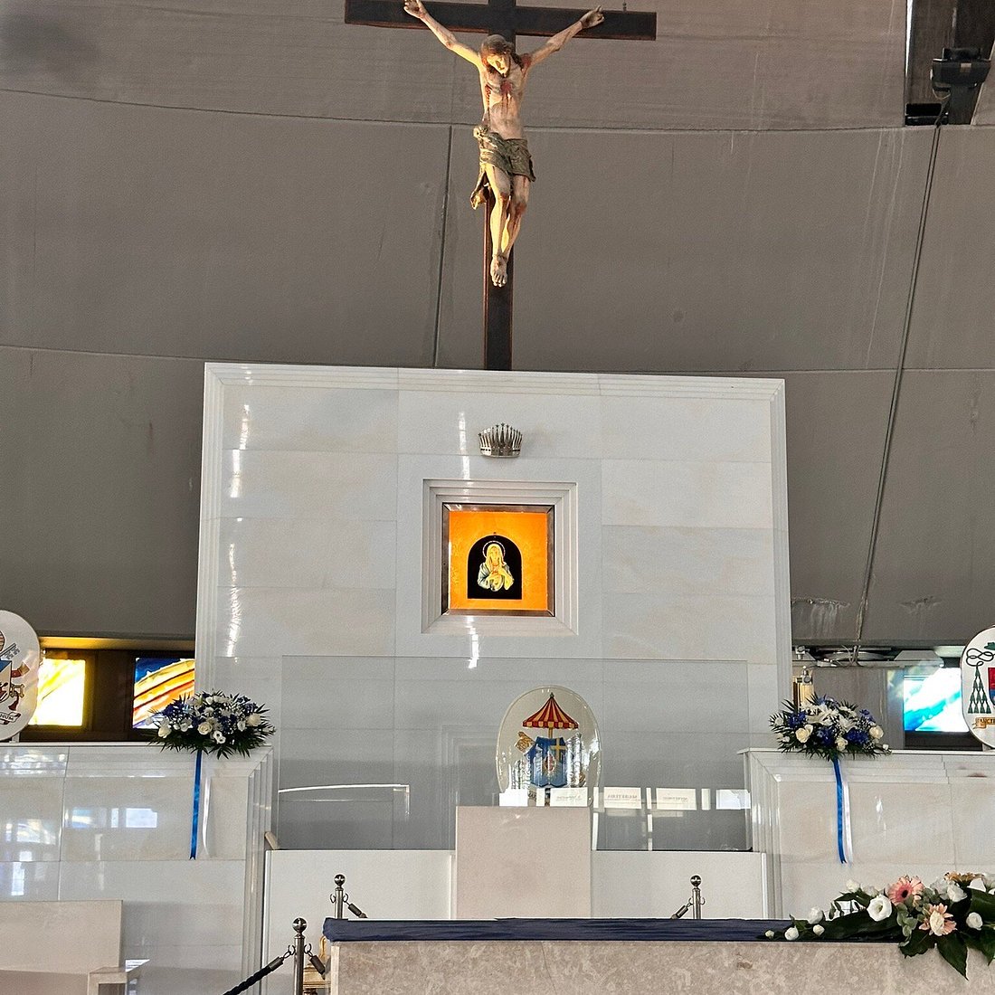 madonna-delle-lacrime