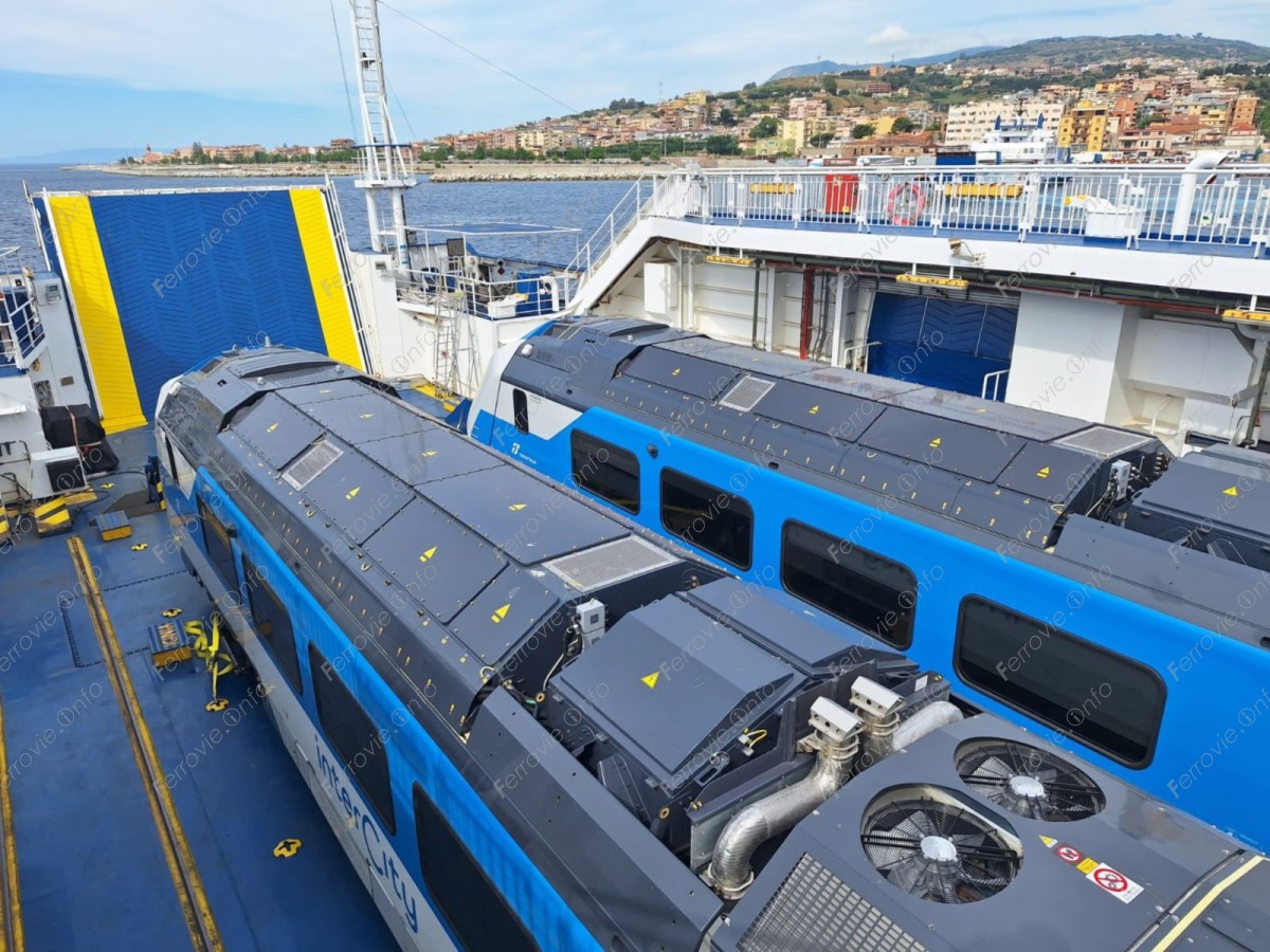 normal_HTR_412_AFS_Messina_Sicilia_1208