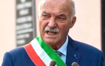 Priolo – Il sindaco Gianni convoca i Comuni dell’AERCA contro i miasmi