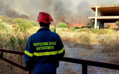 Incendio in zona Città Giardino (Melilli) | Laurettini: “Situazione monitorata. Si raccomanda prudenza”