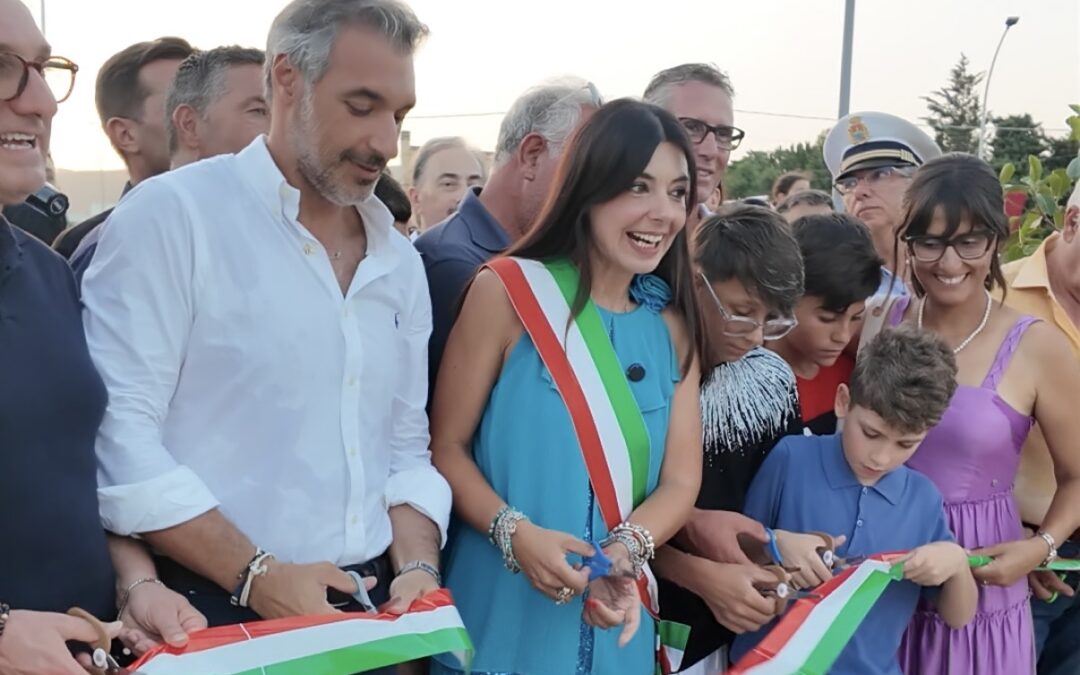 Taglio del nastro ad Avola per la Terrazza Stella del Mare | Riqualificata piazza Esedra