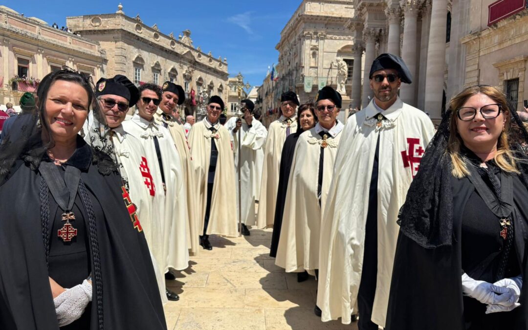 I Cavalieri del Santo Sepolcro: la missione silenziosa che unisce Siracusa alla Terra Santa