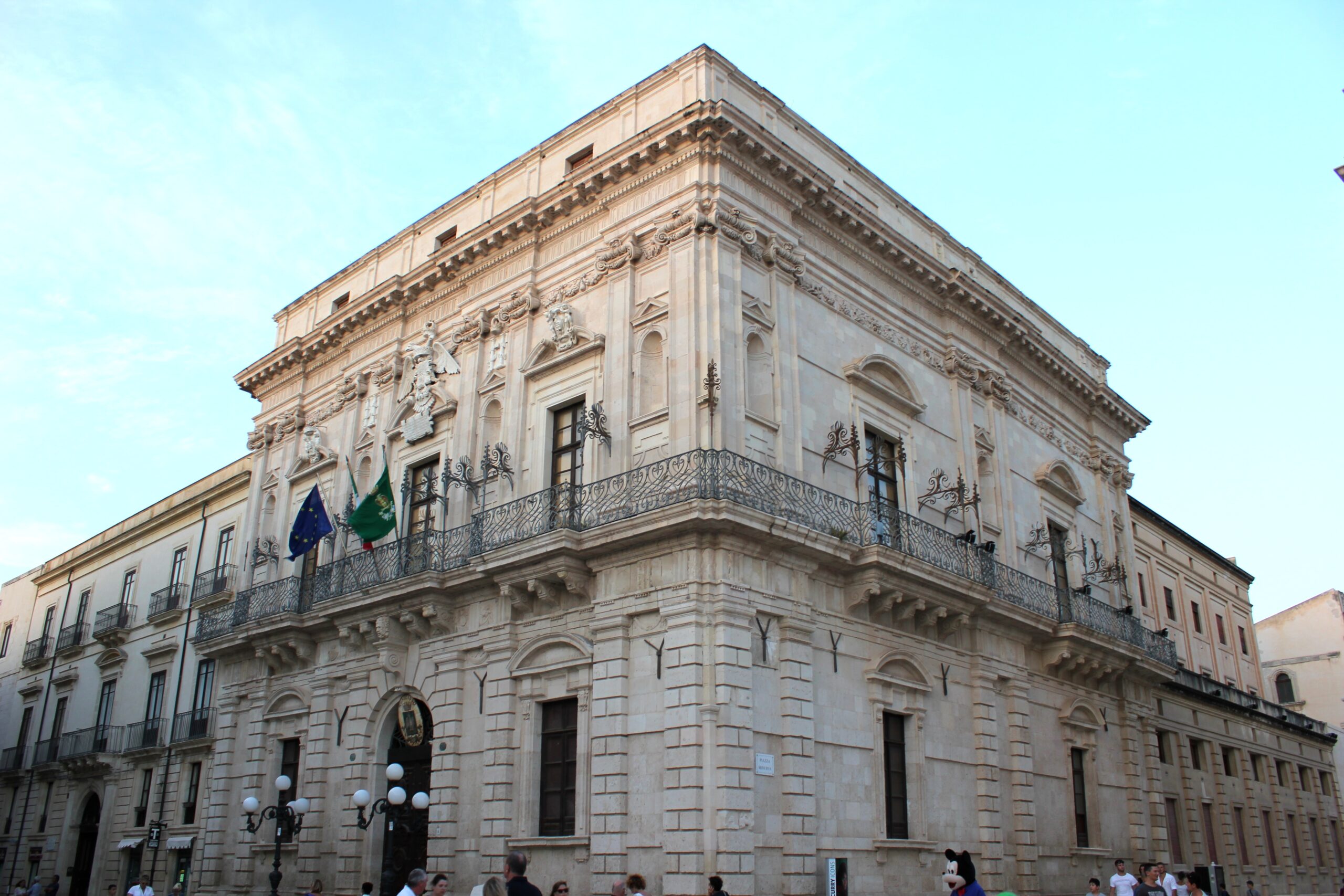 Palazzo_del_Vermexio_in_Siracusa_04