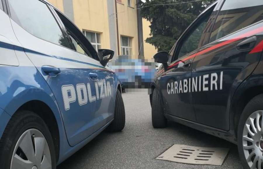 Siracusa – Aggredisce due uomini con un’accetta al Foro Siracusano | Arrestato per tentato omicidio