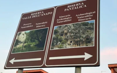 Cartelli errati a Pantalica, Siracusa replica: «Immagini e testi forniti dal Comune di Sortino»