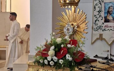 Solarino è già in festa per domani | Fra poco la processione con la reliquia di San Paolo