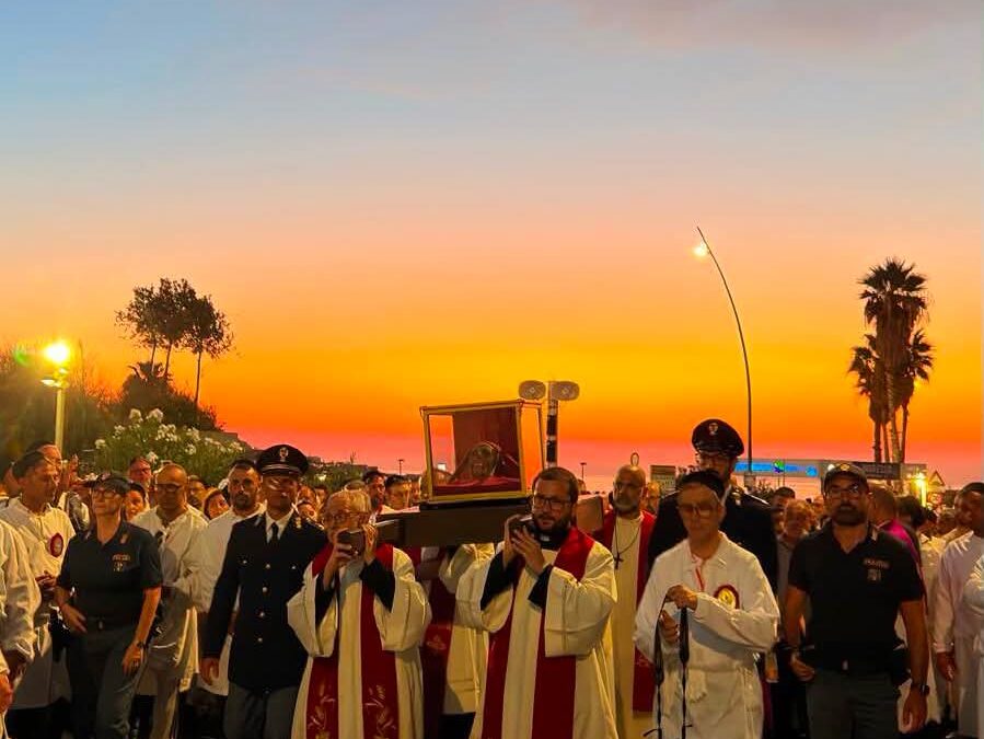 Catania, la Polizia di Stato accompagna nella notte le Sacre Reliquie di Sant’Agata
