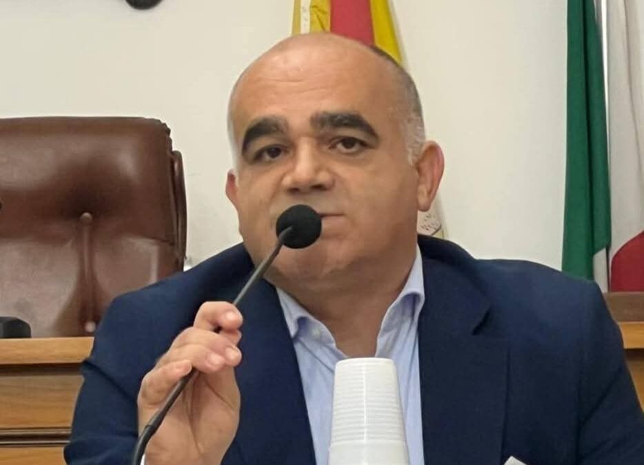 Salvatore Aliano lascia il ruolo di assessore e vice sindaco: «Il ruolo può cambiare, l’amore per Solarino resta»
