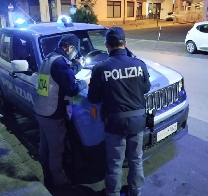 Controlli della Polizia a Siracusa e Lentini: multe, denunce e fuga in moto tra manovre pericolose