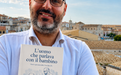 “L’uomo che parlava con il bambino”: Angelo Di Tommaso firma un’opera toccante sul coraggio di non perdersi mai