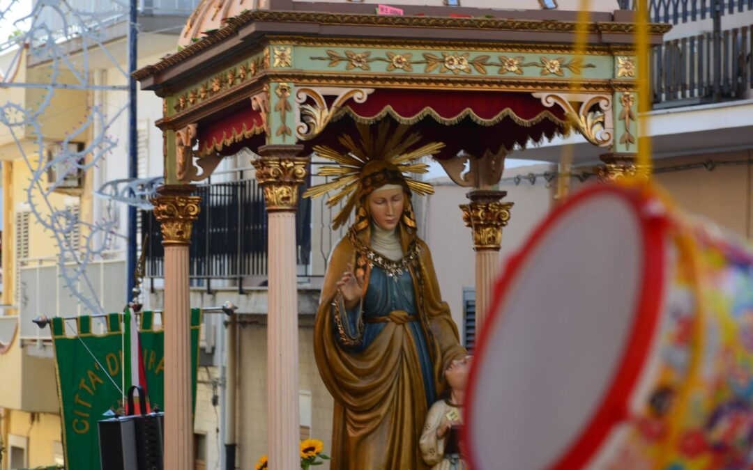 Sant’Anna. A Belvedere comincia la festa | Musica, il Palio e spettacoli da stasera al 13 Settembre
