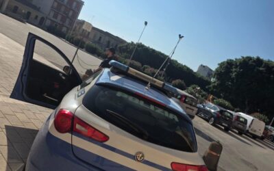 Siracusa, furto in un’abitazione della Borgata: la Polizia ferma il ladro in monopattino