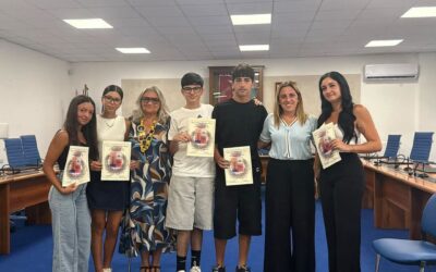 Portopalo premia i suoi giovani: riconoscimenti agli studenti più meritevoli