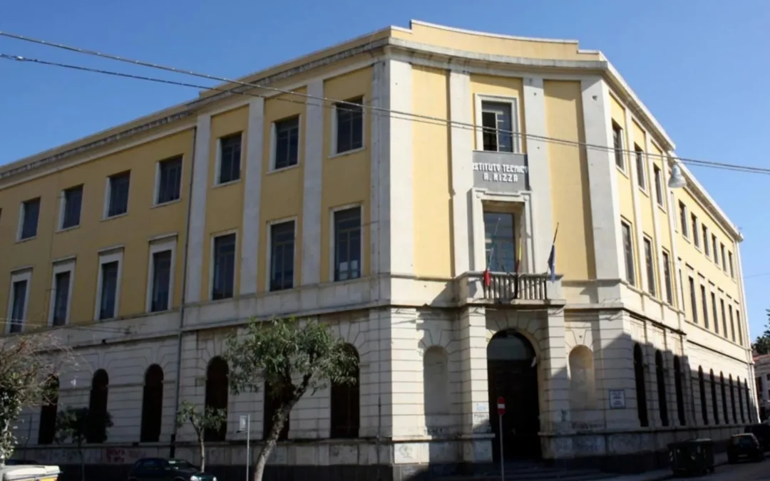 Palazzo degli Studi vincolato, FdI chiede di fermare il trasloco del Rizza