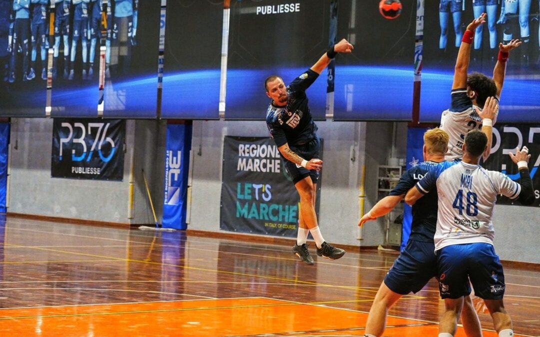 Teamnetwork Albatro, buona la prima: espugnato il campo del Chiaravalle 27-25