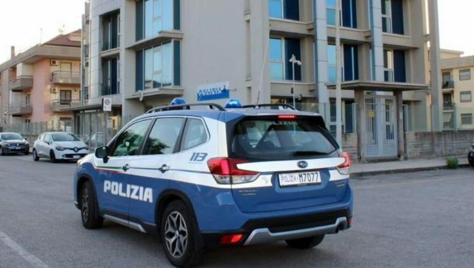 Lentini-Polizia-di-Stato-identifica-129-persone-controlla-56-veicoli-e-7-sanzioni