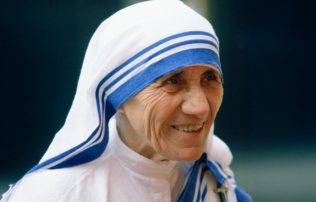 MADRE-TERESA_b6cbf8cb-9c26-4f79-83e6-e0b59019aa7a