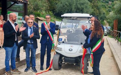 Riserva di Pantalica: inaugurate due nuove navette per i tour guidati della Valle dell’Anapo
