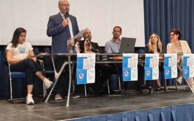 “Ho paura che la mamma muoia”: a Siracusa Angelo Di Tommaso commuove la Città con “L’uomo che parlava con il bambino”
